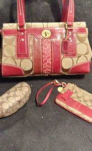 COACH HAMPTONS MEDIUM CARRYALL #11071  + BONUSES
